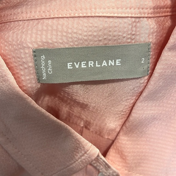 Everlane Pink Textured Button Down Blouse Size 2 - Picture 7 of 8